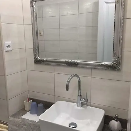 Apartment Max 4 Stars Rijeka Exterior photo