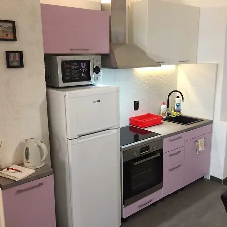 Apartment Max 4 Stars Rijeka Exterior photo